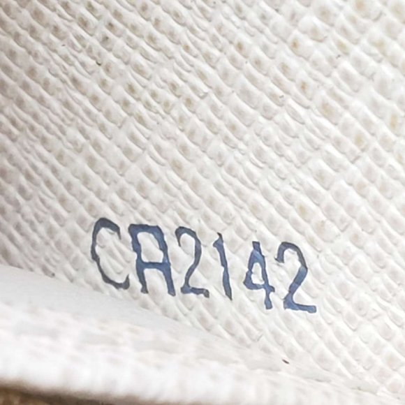 Auth Louis Vuitton Damier Azur Zippy Zippy Wallet - Picture 13 of 13